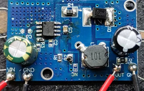 开云手机平台3041H dc-dc100V降压12V0.5A恒压电源供电方案